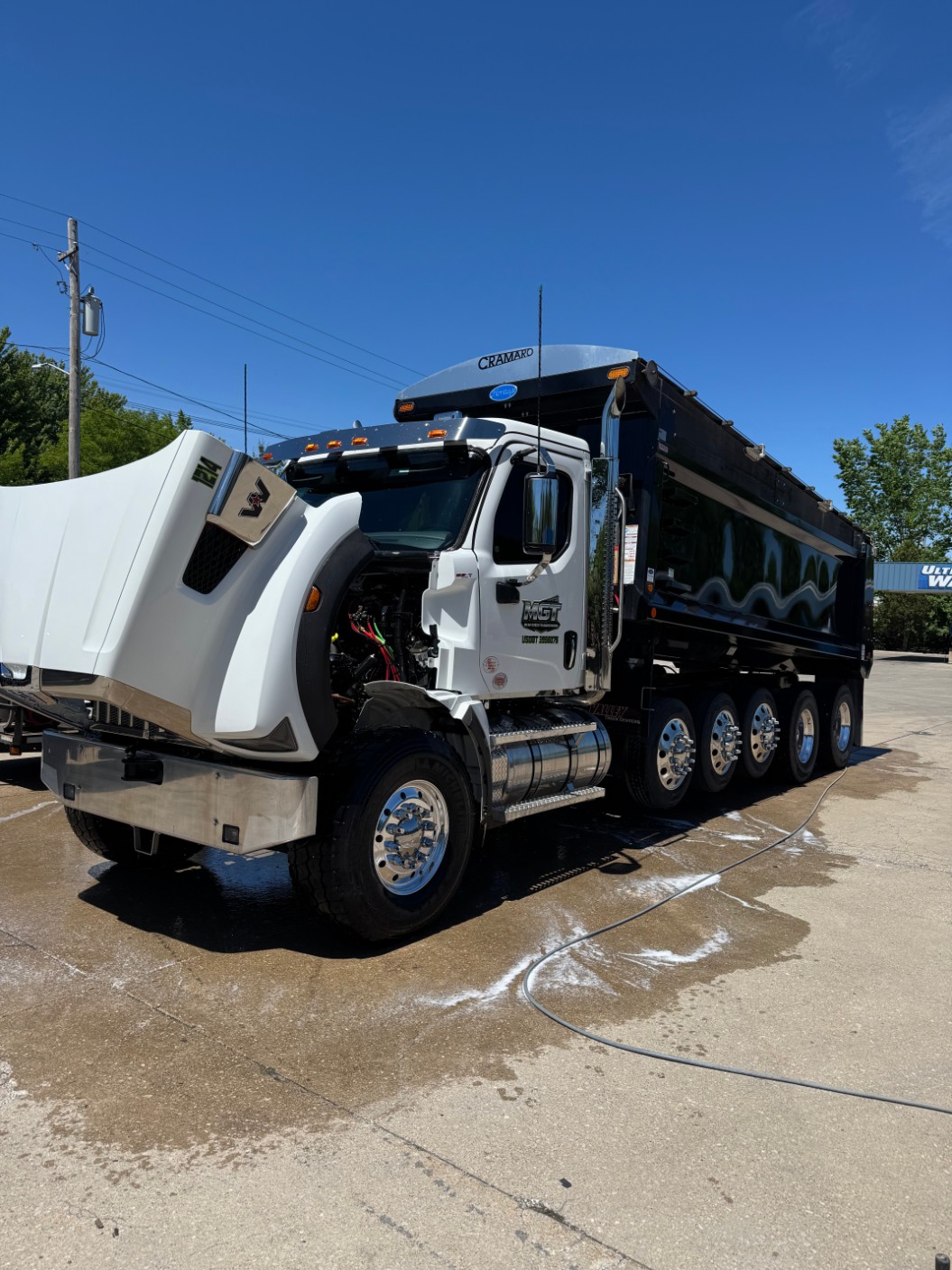 Fleet vehicle washing at a commercial property